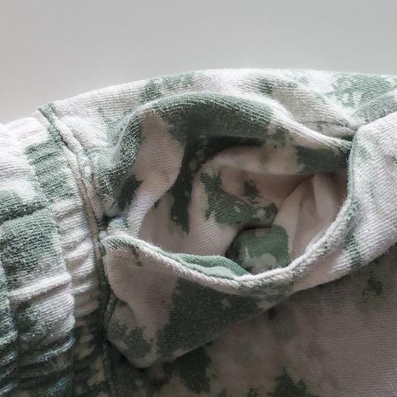 Dickies Green Tie-Dye Pyjama Shorts - Picture 6 of 8